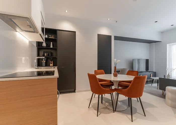 Canillas Apartments